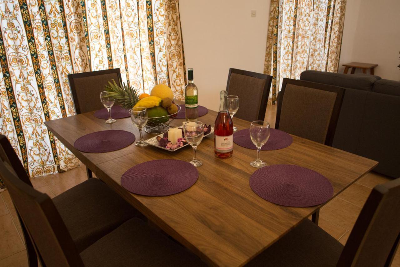 Marilia 1 Villa Полис Екстериор снимка