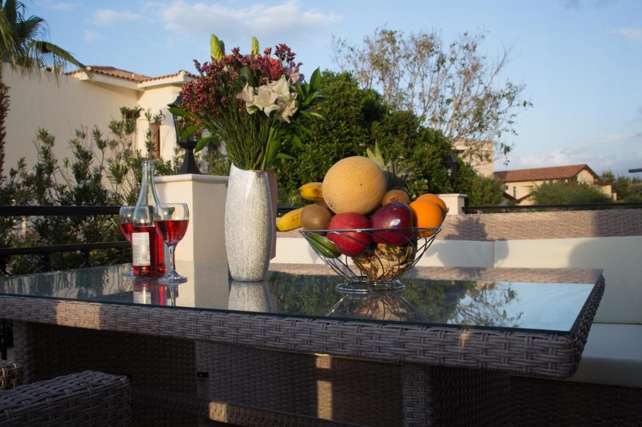 Marilia 1 Villa Полис Екстериор снимка