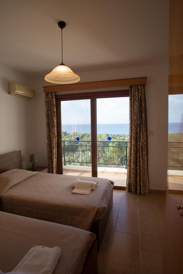 Marilia 1 Villa Полис Екстериор снимка